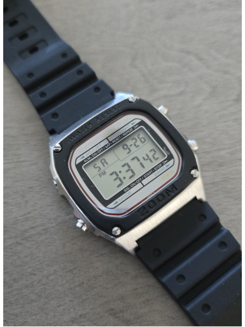 Rare Vintage Casio DW-1000 Men's Digital LCD Watch MacGyver 80s Retro Must See!!